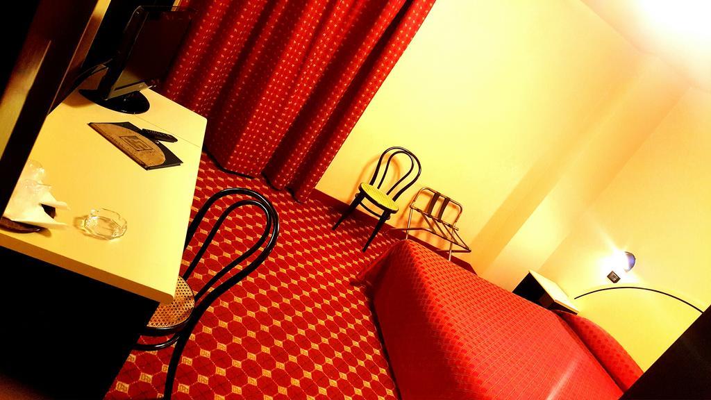 Hinterland Hotel Quartu SantʼElena Quarto foto